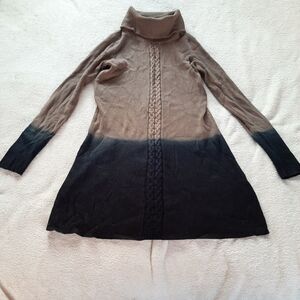 Aventura Turtleneck Sweater size S small